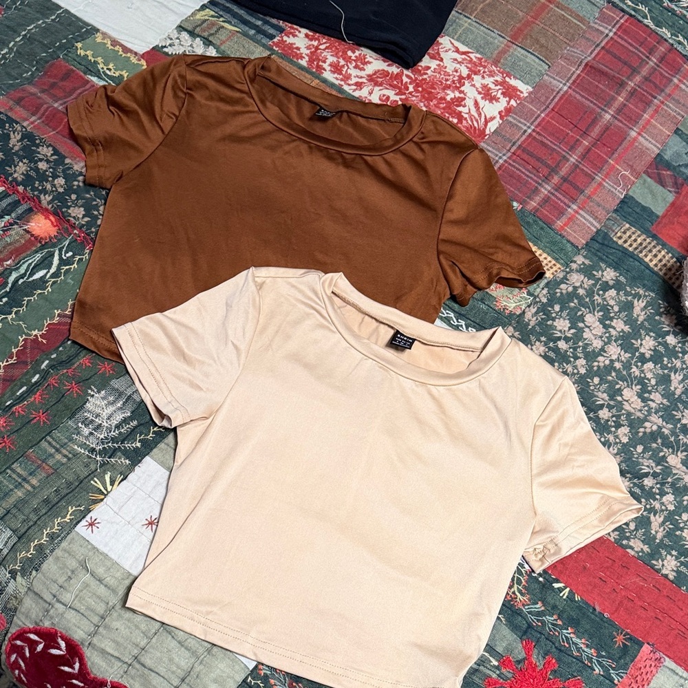 SHEIN Brown and Cream Short Sleeve Crop Tops (2-Pack)